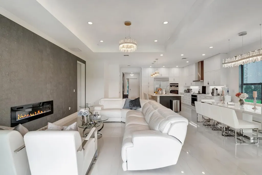 8080 Laurel Falls Drive Boca Raton FL 33496