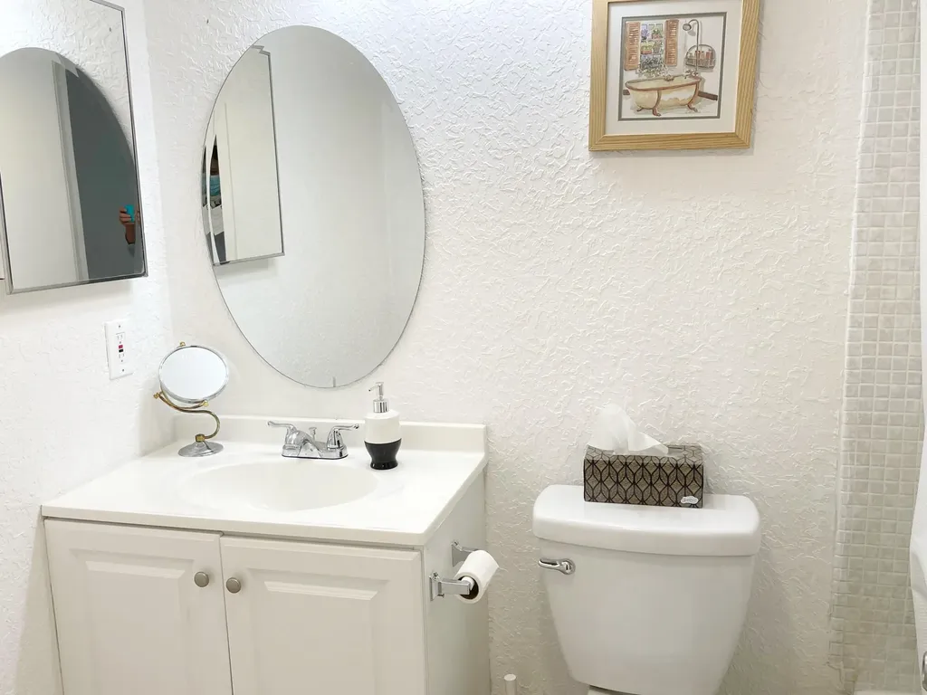 171 Suffolk F Boca Raton FL 33434
