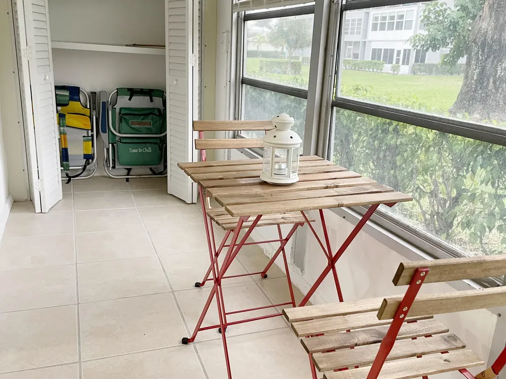 171 Suffolk F Boca Raton FL 33434