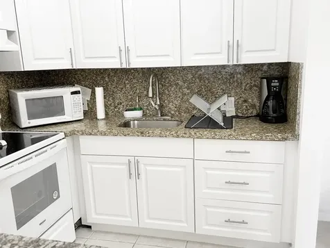 171 Suffolk F Boca Raton FL 33434