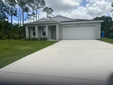 8207 Fort Walton Avenue Fort Pierce FL 34951