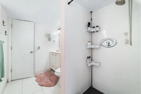 1351 NE 40th Place Oakland Park FL 33334