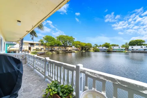 1351 NE 40th Place Oakland Park FL 33334