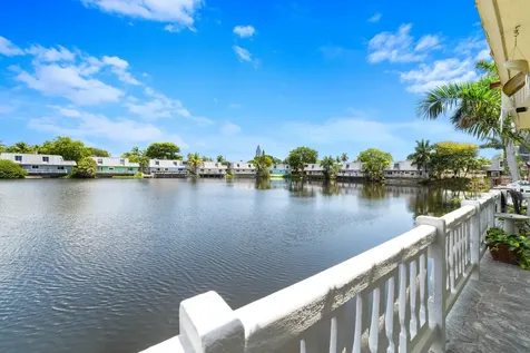 1351 NE 40th Place Oakland Park FL 33334