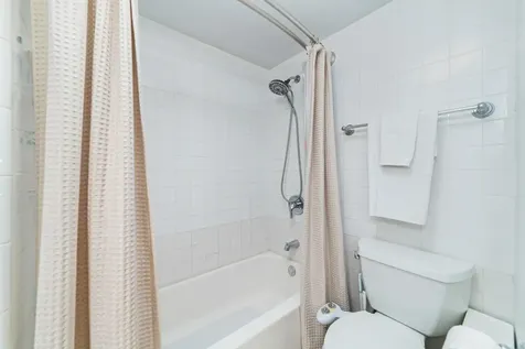 1351 NE 40th Place Oakland Park FL 33334