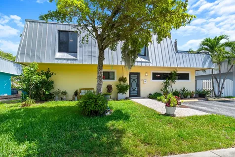 1351 NE 40th Place Oakland Park FL 33334