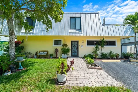 1351 NE 40th Place Oakland Park FL 33334