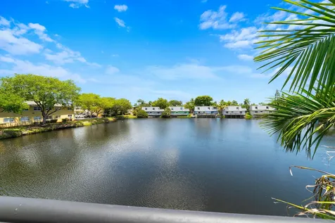 1351 NE 40th Place Oakland Park FL 33334