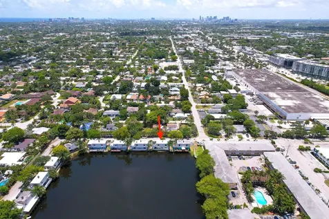 1351 NE 40th Place Oakland Park FL 33334