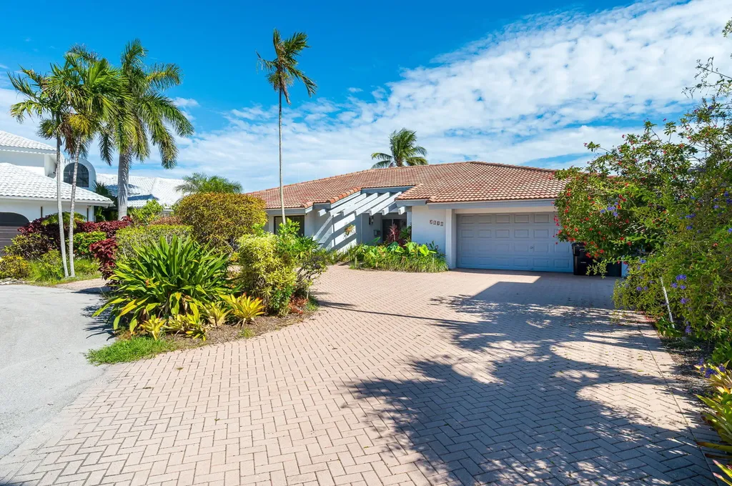 2810 NE 29th Street Lighthouse Point FL 33064