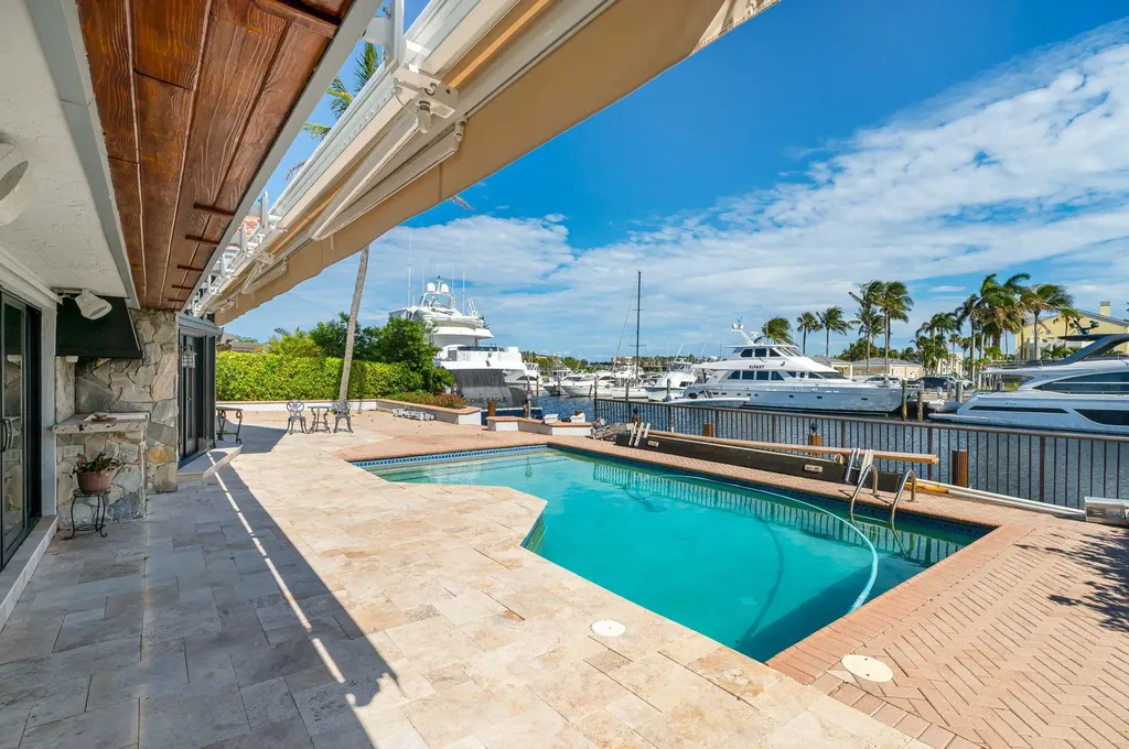 2810 NE 29th Street Lighthouse Point FL 33064