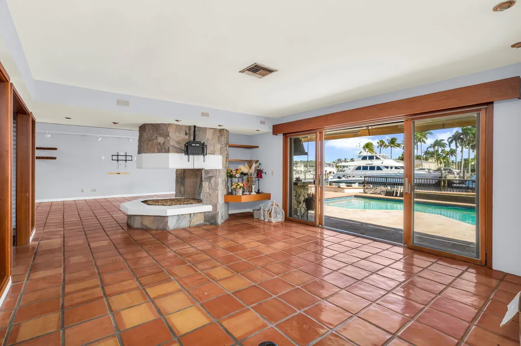 2810 NE 29th Street Lighthouse Point FL 33064