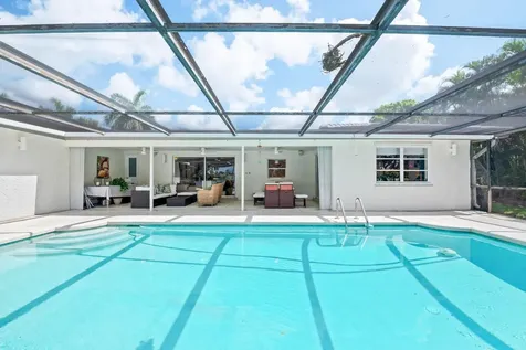 16731 Harbor Court Weston FL 33326
