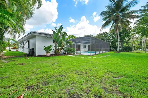 16731 Harbor Court Weston FL 33326