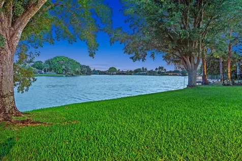 16731 Harbor Court Weston FL 33326