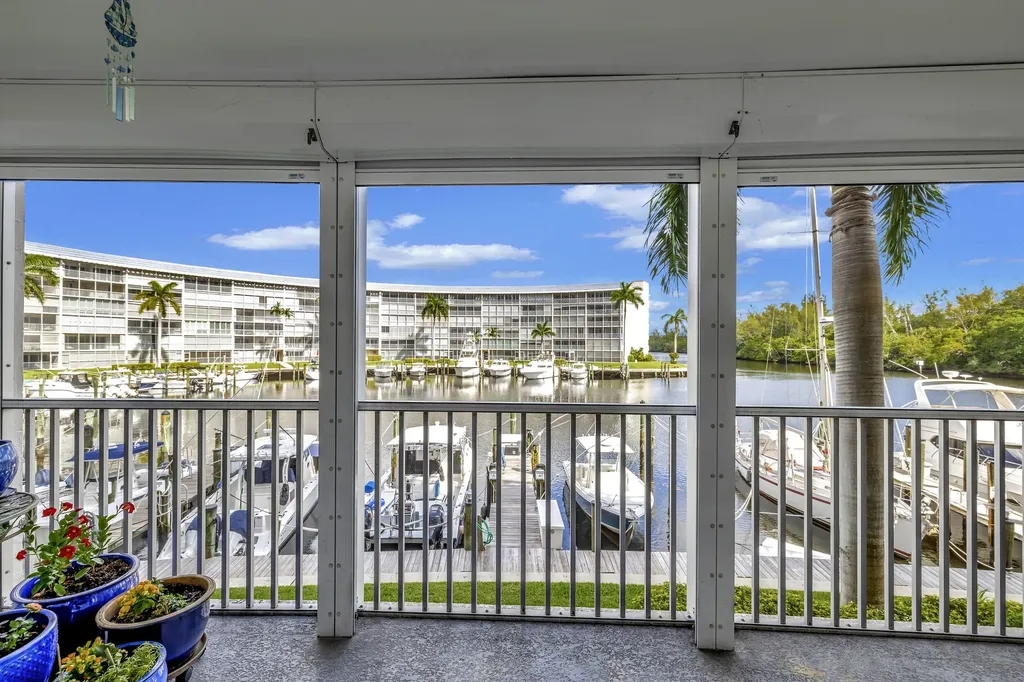 1537 E Hillsboro Boulevard Deerfield Beach FL 33441