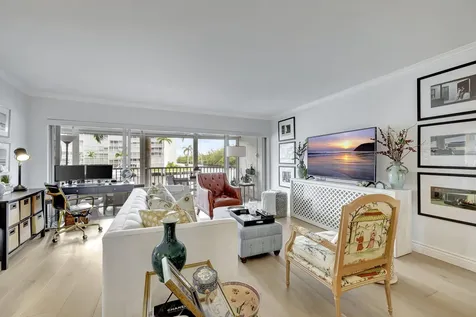 1537 E Hillsboro Boulevard Deerfield Beach FL 33441