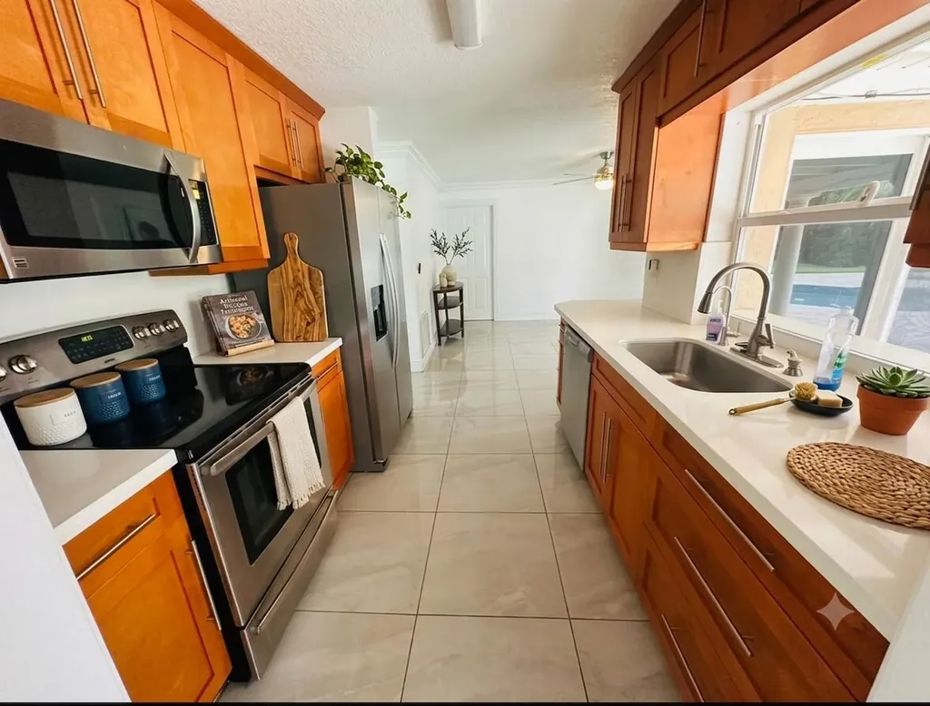 4890 NW 5th Terrace Boca Raton FL 33431