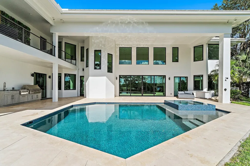 8818 SE Riverfront Terrace Jupiter FL 33469