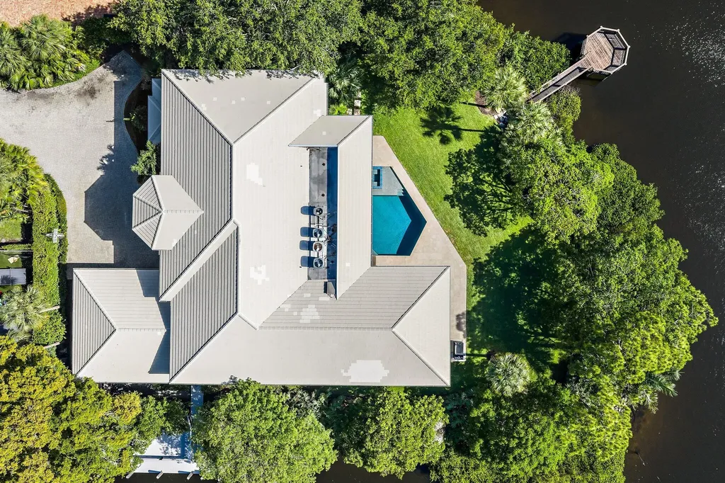 8818 SE Riverfront Terrace Jupiter FL 33469