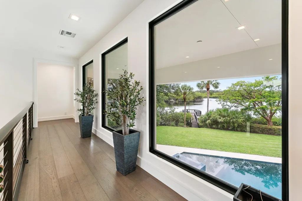 8818 SE Riverfront Terrace Jupiter FL 33469