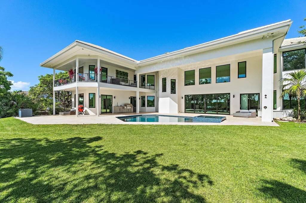 8818 SE Riverfront Terrace Jupiter FL 33469