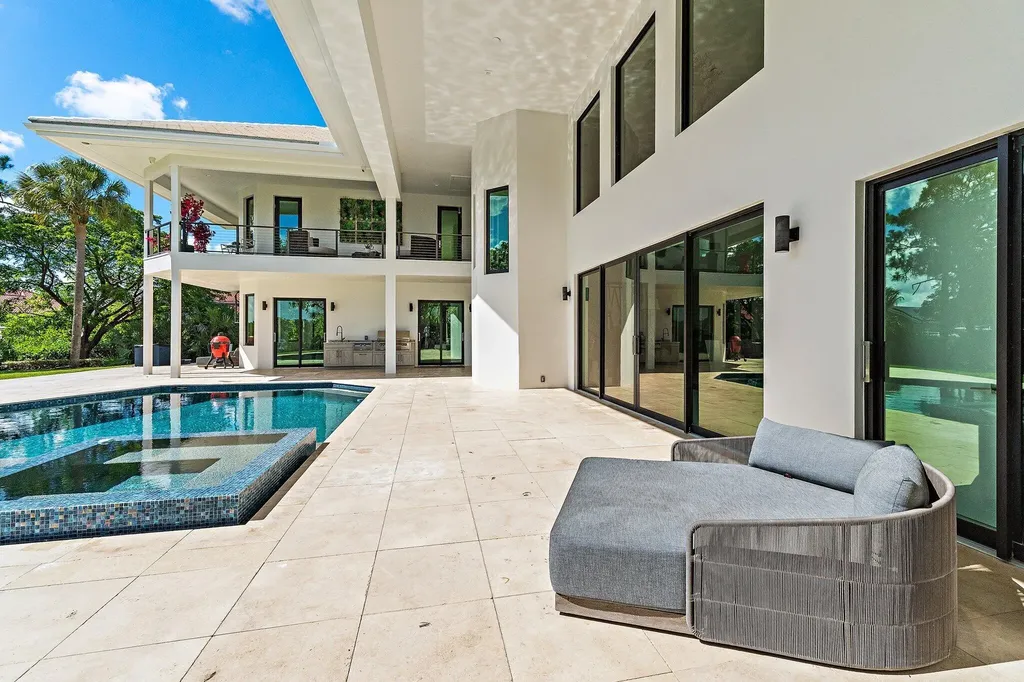 8818 SE Riverfront Terrace Jupiter FL 33469