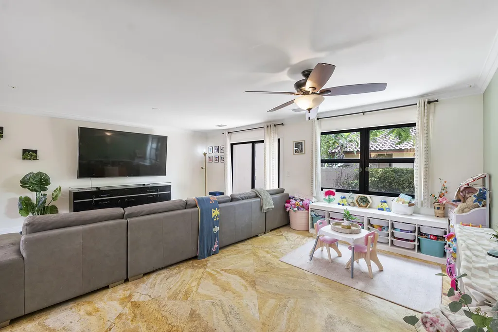 523 NW 38th Terrace Deerfield Beach FL 33442