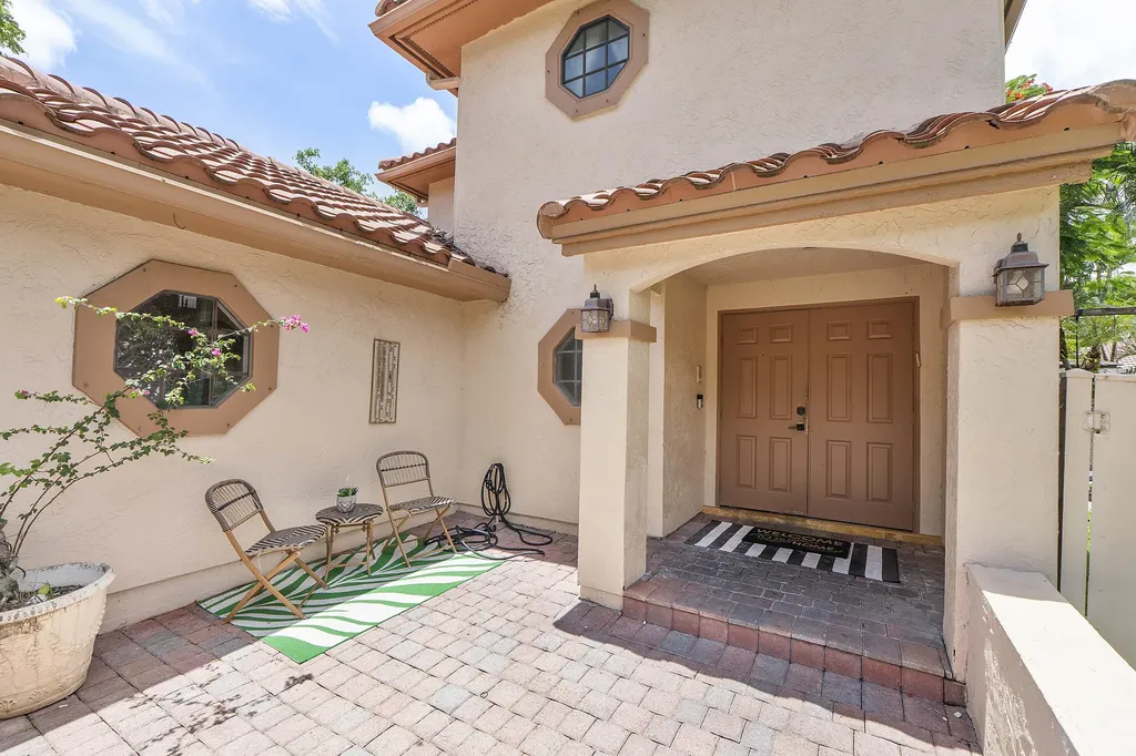 523 NW 38th Terrace Deerfield Beach FL 33442