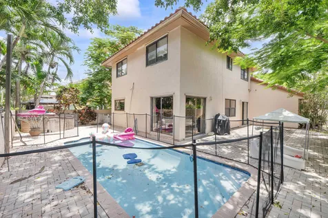 523 NW 38th Terrace Deerfield Beach FL 33442