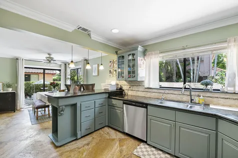 523 NW 38th Terrace Deerfield Beach FL 33442