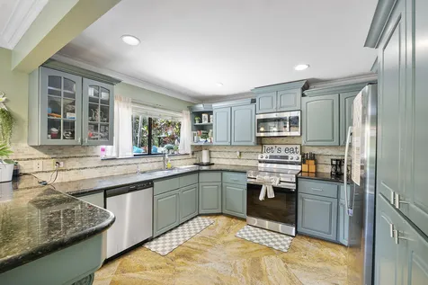 523 NW 38th Terrace Deerfield Beach FL 33442