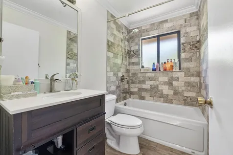 523 NW 38th Terrace Deerfield Beach FL 33442