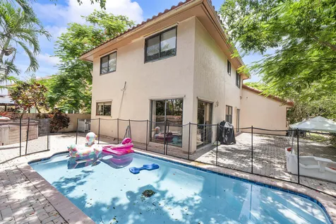 523 NW 38th Terrace Deerfield Beach FL 33442