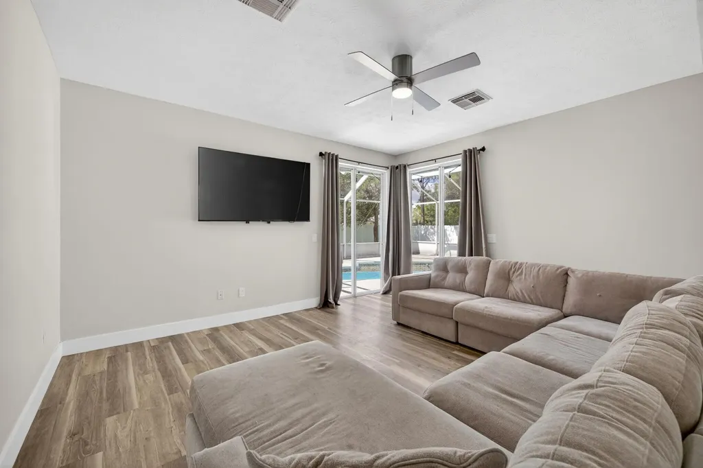 6122 NW Daroco Terrace Port St Lucie FL 34986