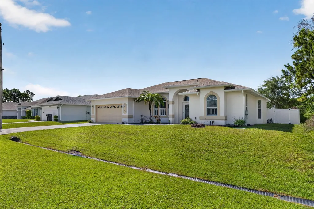 6122 NW Daroco Terrace Port St Lucie FL 34986