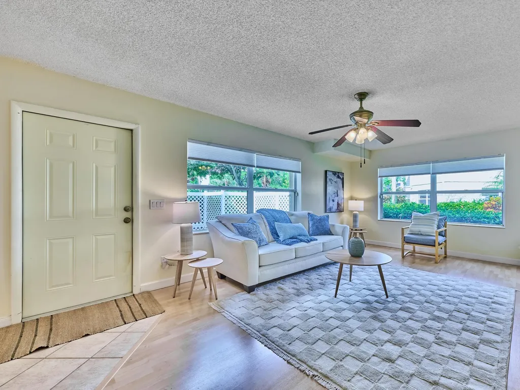 4604 Roxbury Court Boynton Beach FL 33436