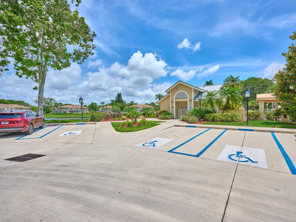4604 Roxbury Court Boynton Beach FL 33436