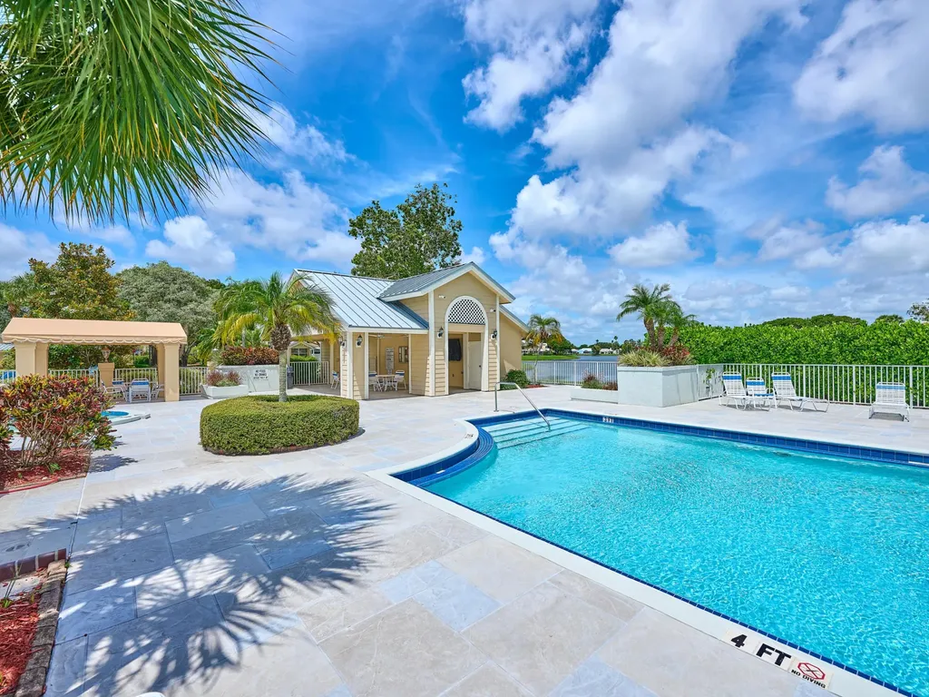4604 Roxbury Court Boynton Beach FL 33436