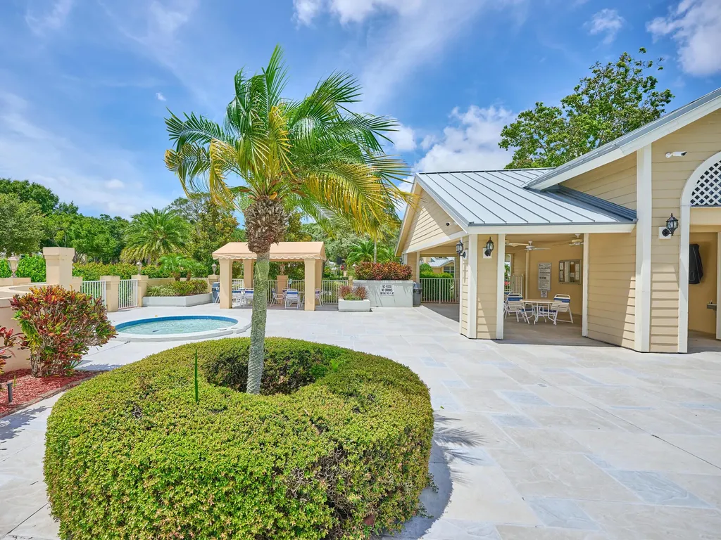 4604 Roxbury Court Boynton Beach FL 33436