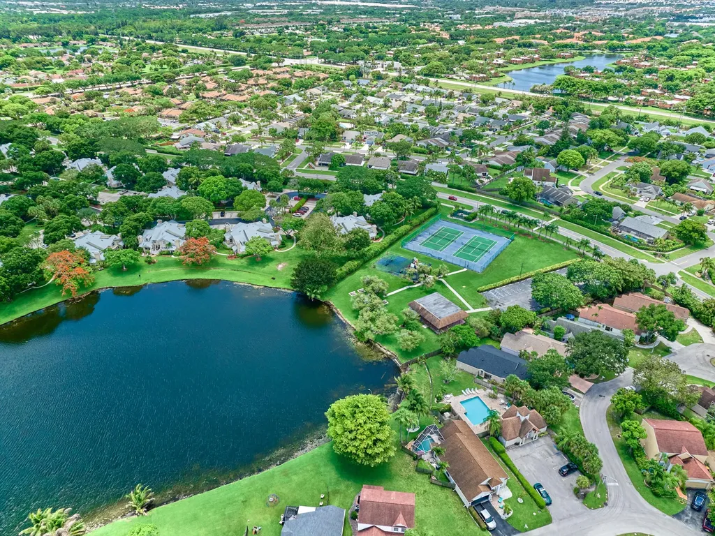 4604 Roxbury Court Boynton Beach FL 33436