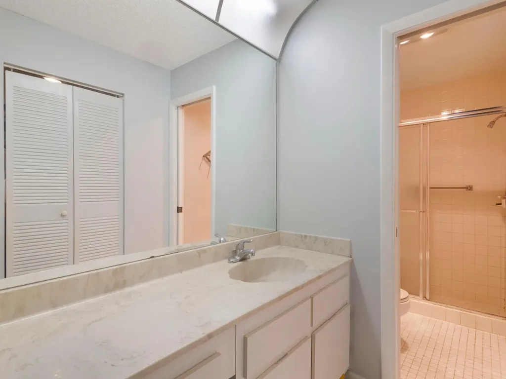 3928 Vine Trail Lake Worth FL 33467