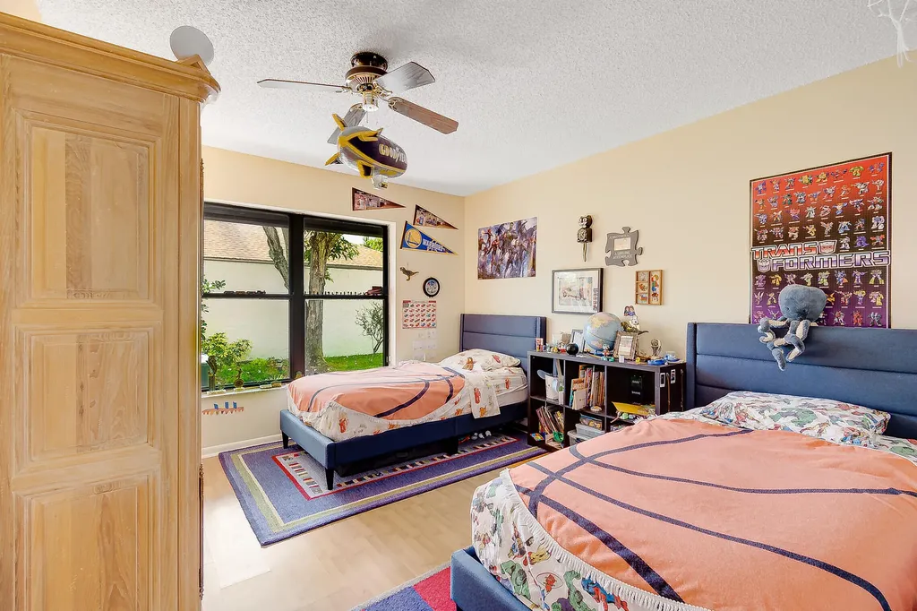 378 SW 28th Avenue Delray Beach FL 33445