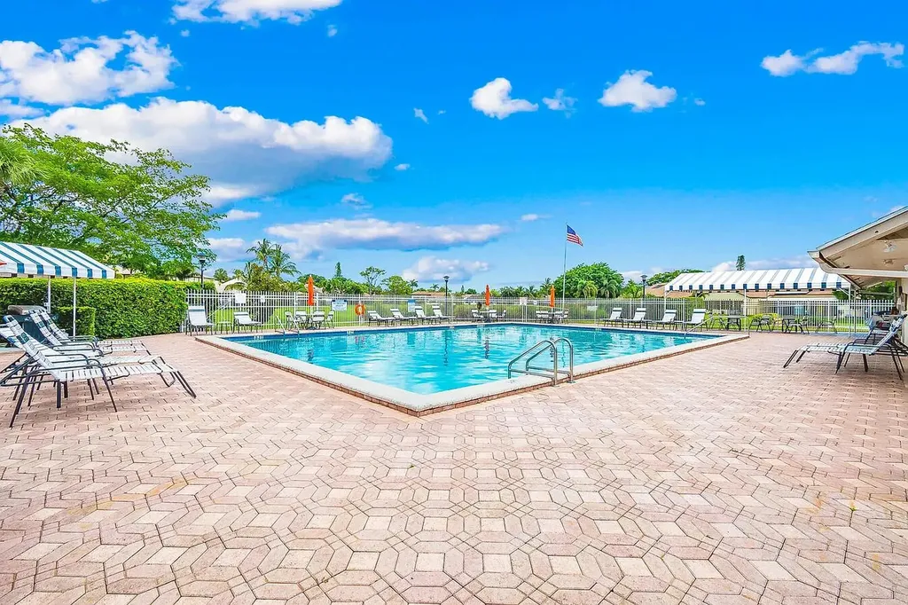 378 SW 28th Avenue Delray Beach FL 33445