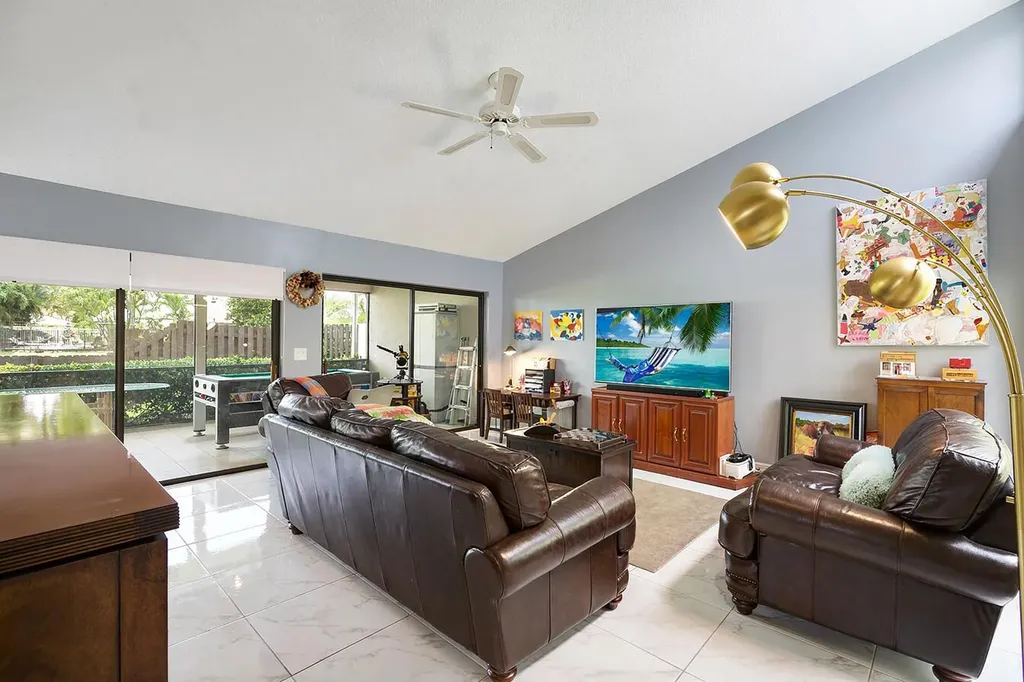 378 SW 28th Avenue Delray Beach FL 33445