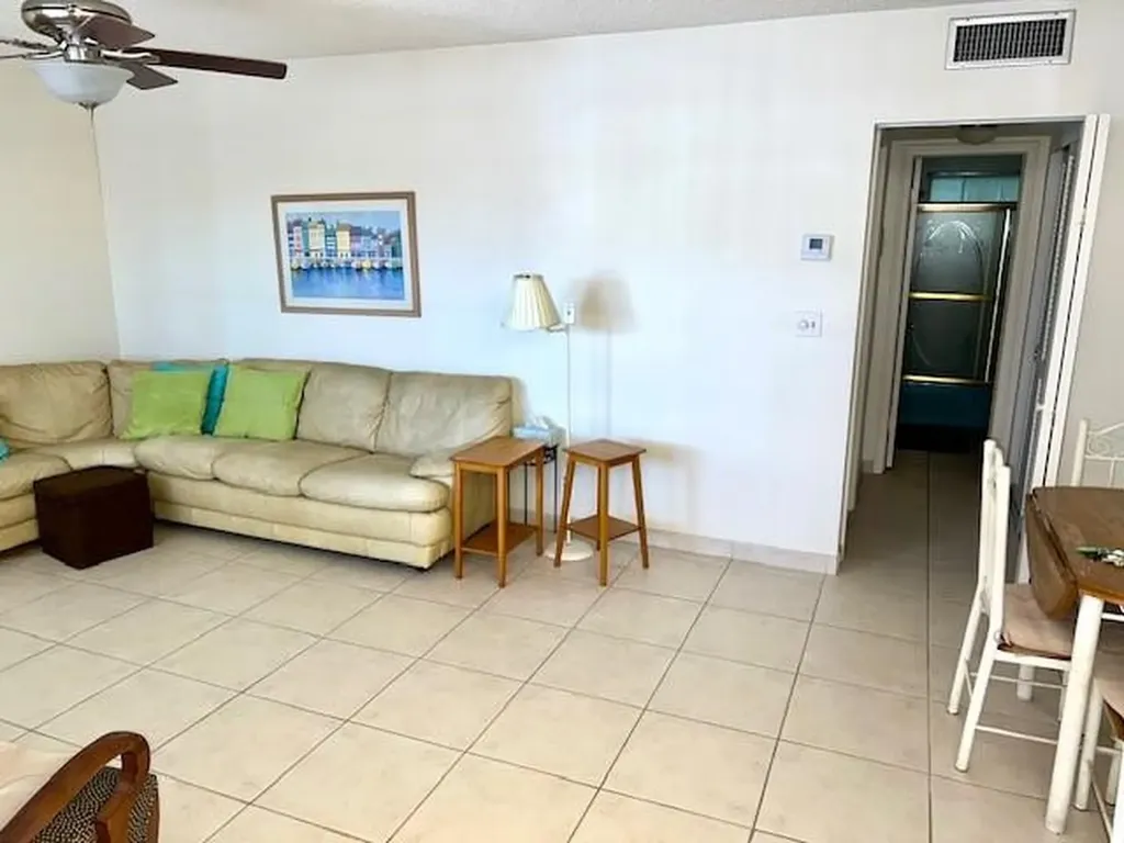 1455 N 12th Court Hollywood FL 33019