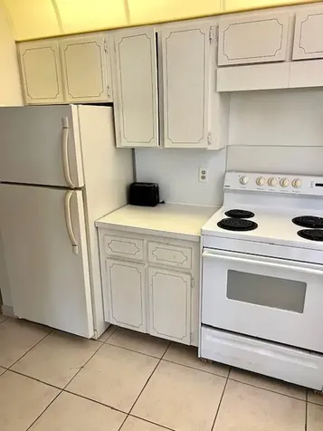 1455 N 12th Court Hollywood FL 33019