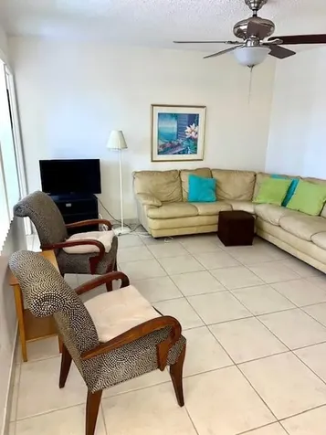 1455 N 12th Court Hollywood FL 33019
