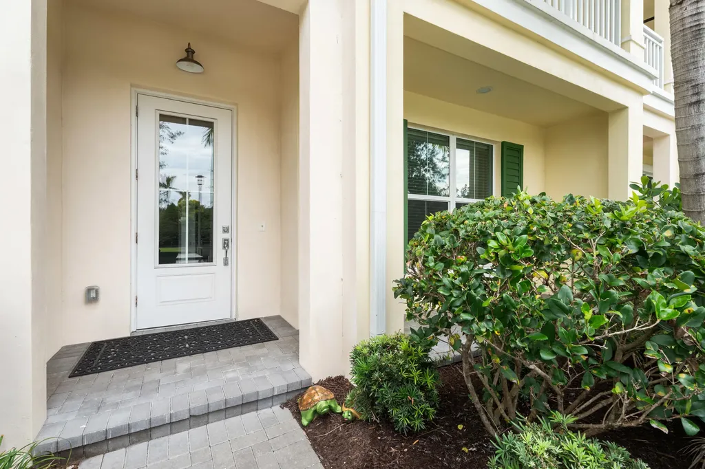 5143 Beckman Terrace Palm Beach Gardens FL 33418