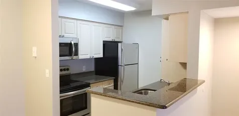 2846 S University Drive Davie FL 33328